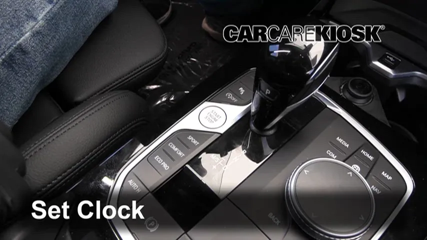 2023 BMW 228i xDrive Gran Coupe 2.0L 4 Cyl. Turbo Horloge